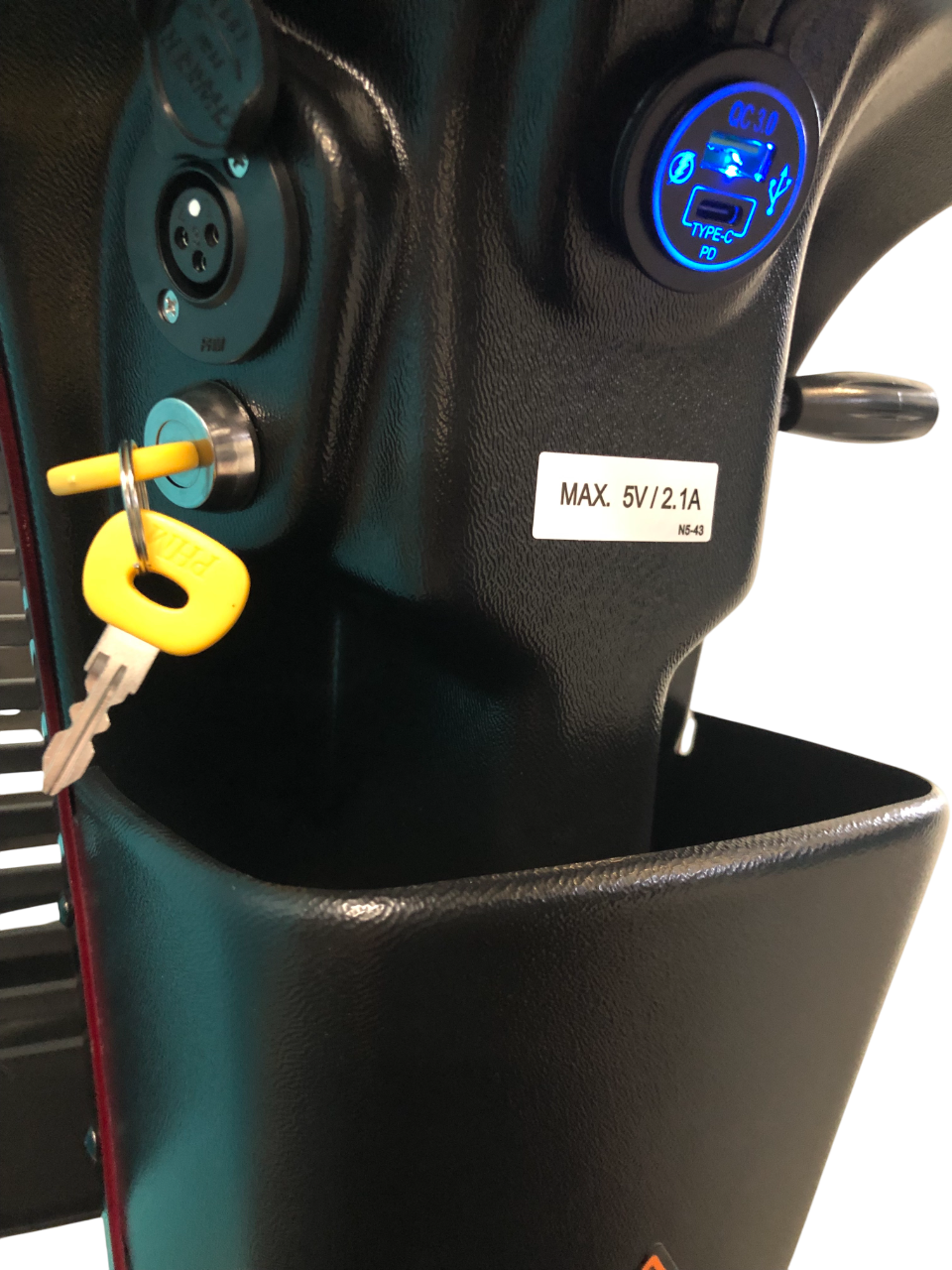 SHOPRIDER™ | ROCKY 8 - XTRAS Hard Top Sun Canopy - 4Wheel - Colour Red - Outdoor Mobility Scooter